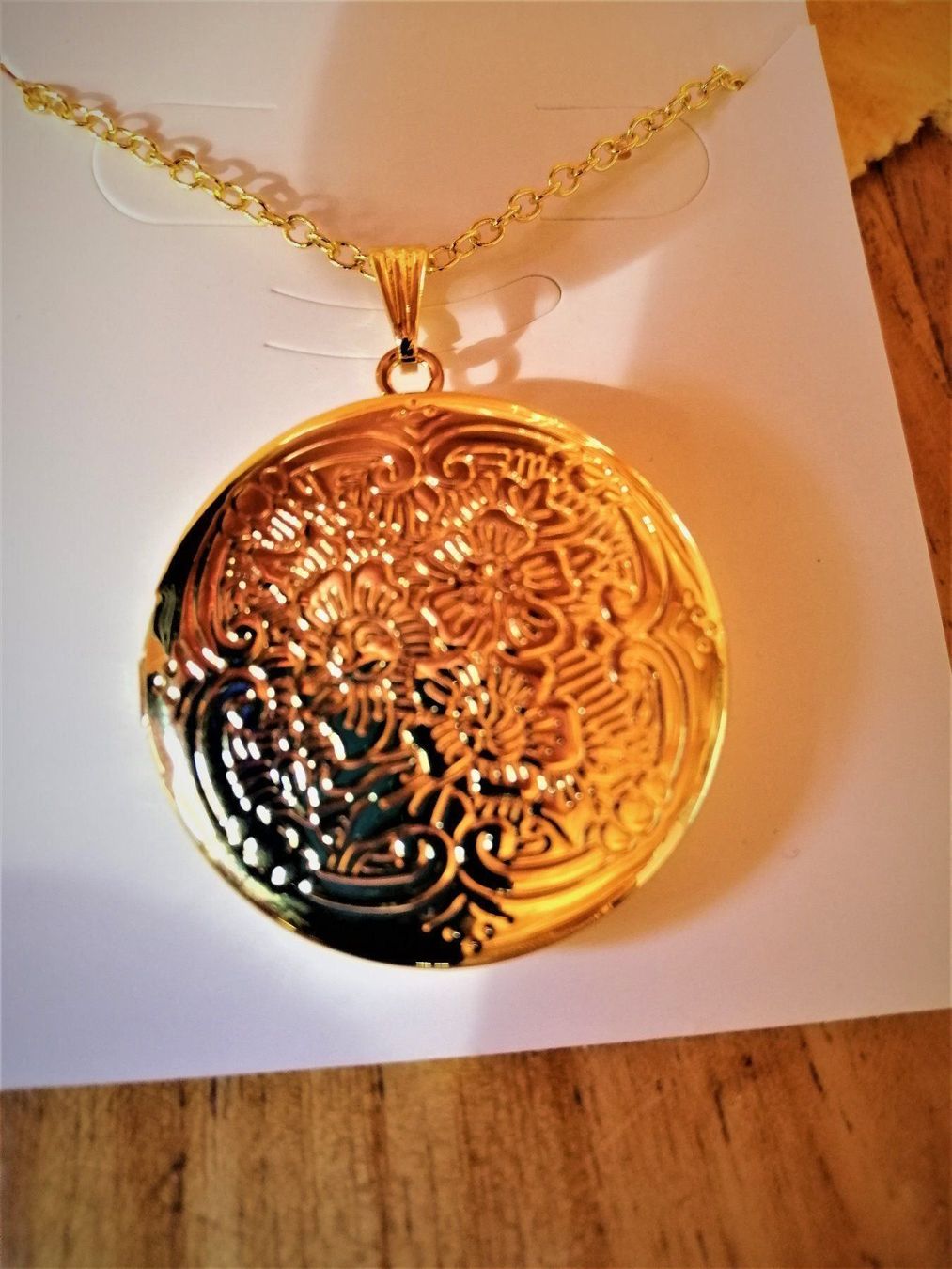 Catenine: Amulett / Medaillon edel verarbeitet – Nuovo e nell'imballaggio originale da Mund venduto da Happy_trader 3