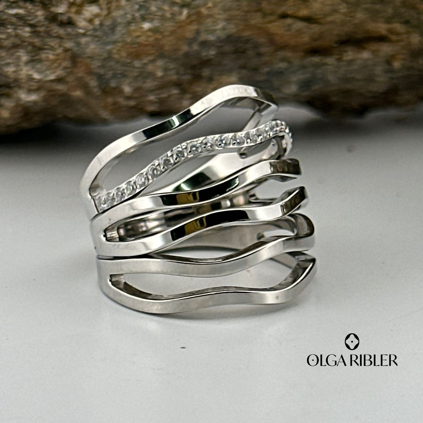 Olga Ribler Anelli: Edelstahl Ring mmit Zirkonia Grösse 53 – Nuovo (secondo la descrizione) da Luzern venduto da Schmuckoutlet 7