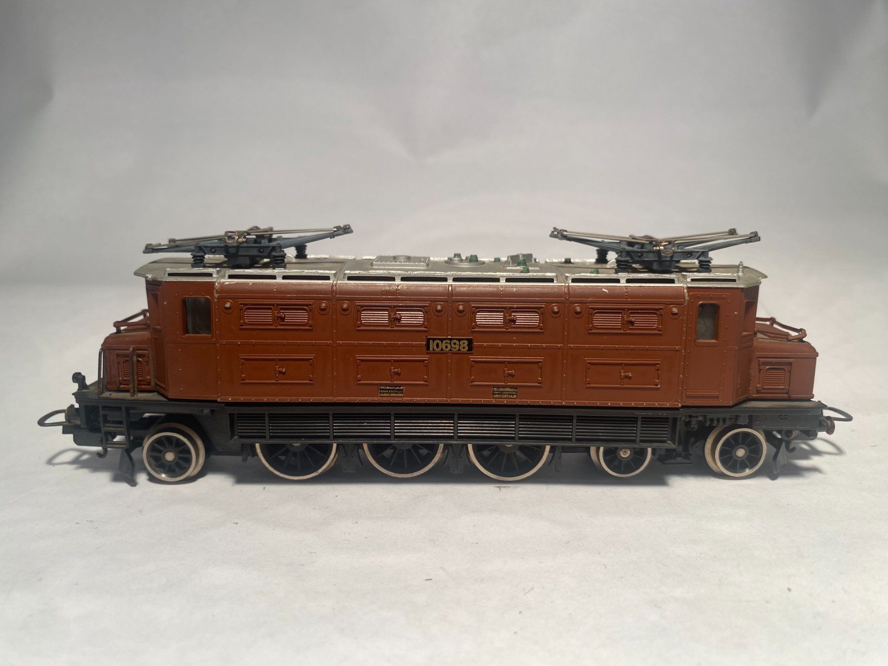 Lima Modelleisenbahnen: LIMA E-Lok Ae 3/6 der SBB Nr.10698 braun DC Analog – Gebraucht aus Buchrain von Modellbahn11 2