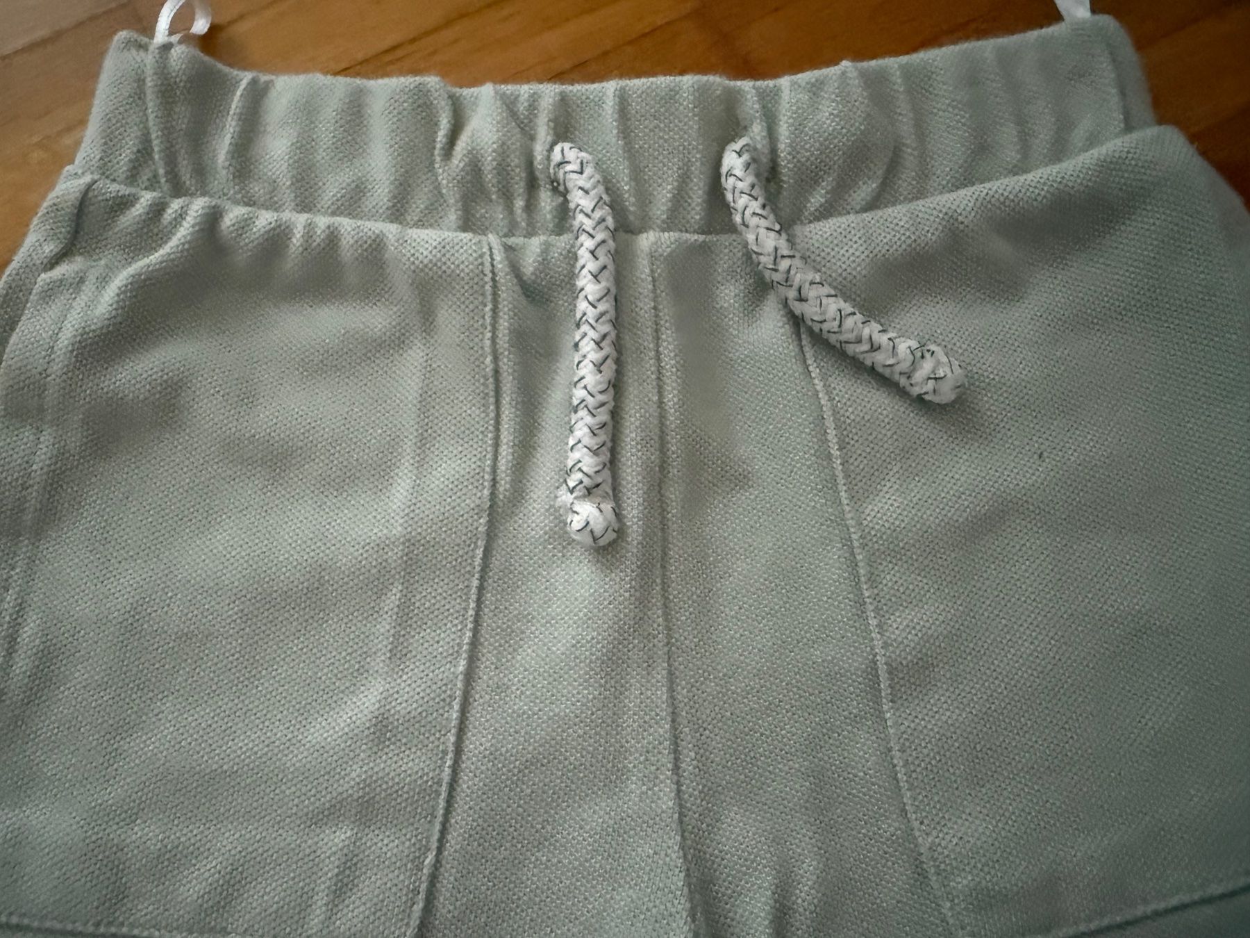 C&A Pantaloni: C&A kurze Hose Gr 98 – Nuovo (secondo la descrizione) da Richterswil venduto da Eunoia85 1