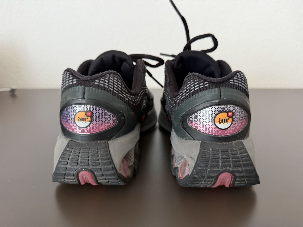 Nike Schuhe für Mädchen: Nike Air Max Grösse 32 – Gebraucht aus Bern von Olenush 1