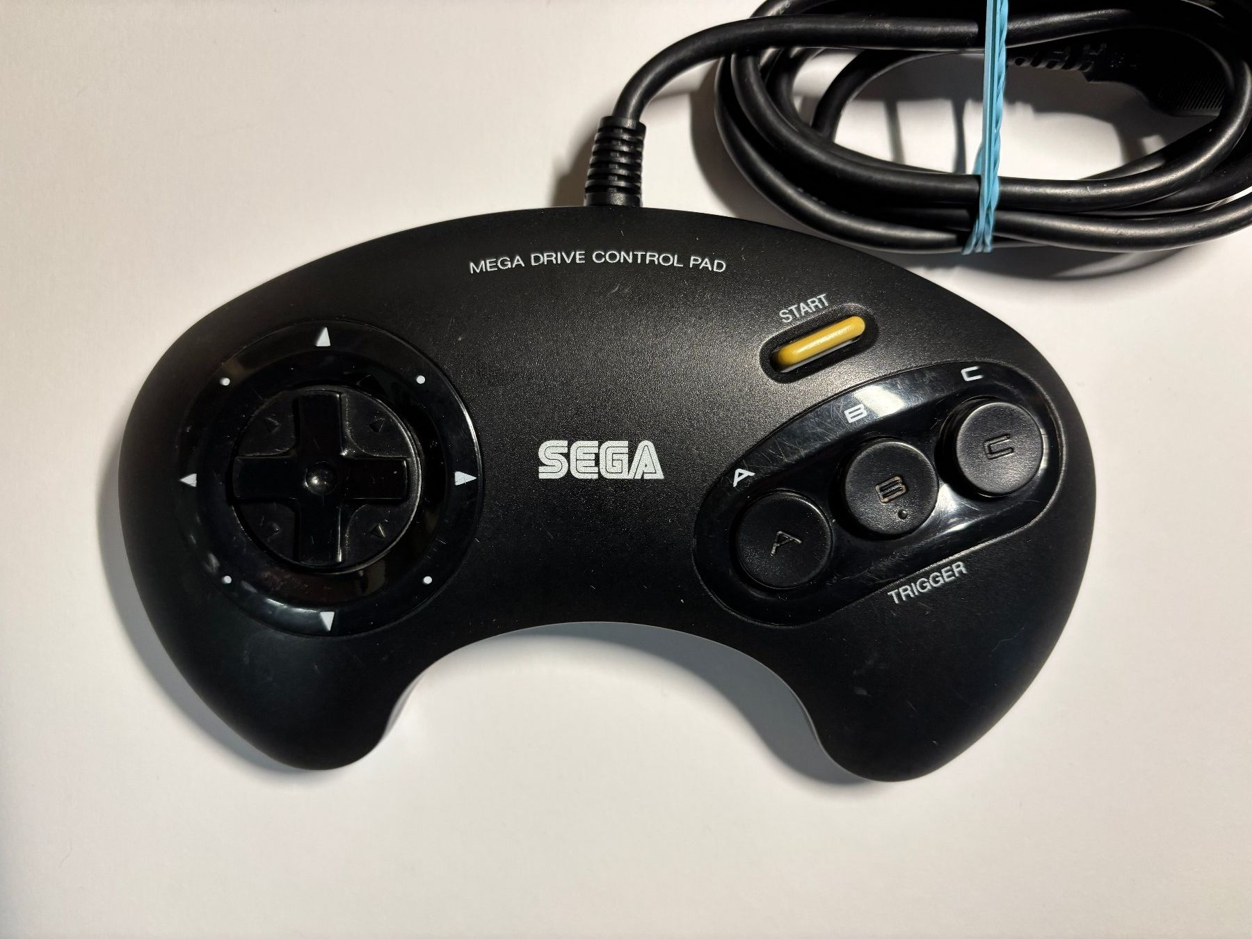Sega Console: MD - Konsole - SEGA Mega Drive II mit Mega Games 1 – Usato da Allschwil venduto da Bullach 1