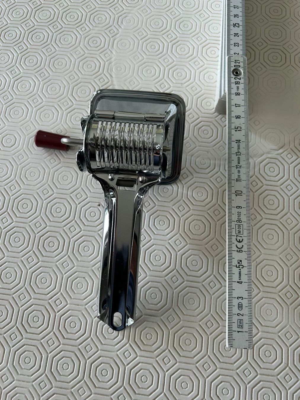 Elettrodomestici da cucina: Trita erbe manuale in metallo – Usato da Melano venduto da H-Sara 1