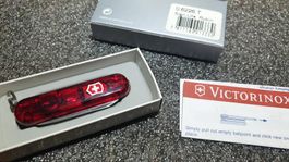 Signature Rubin Rot Lite Victorinox Sackmesser