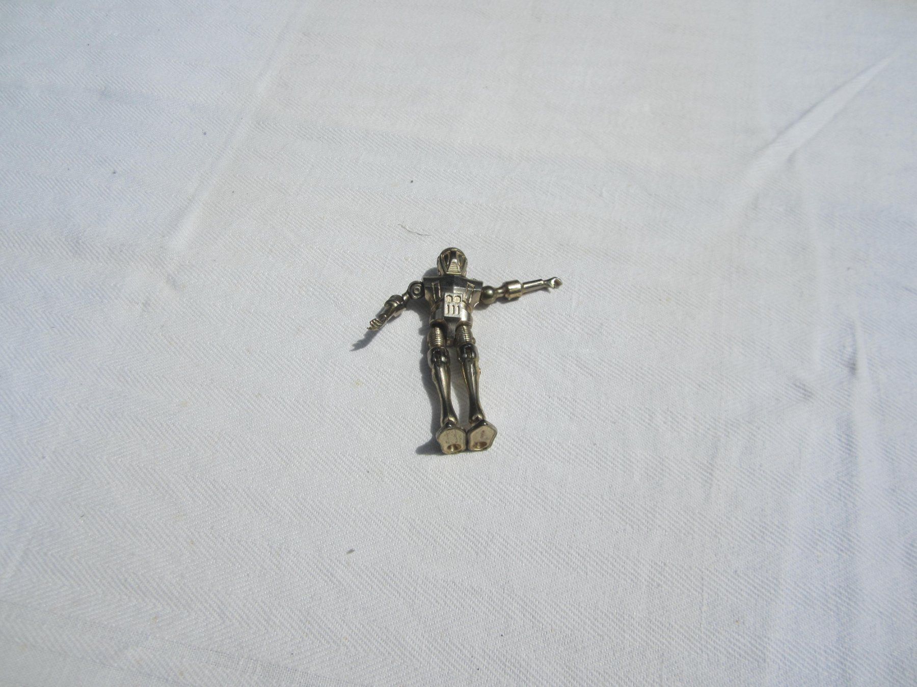 Spielzeuge: Figurine Questar Metal Man – Neu (gemäss Beschreibung) aus Tramelan von Tors