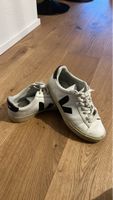Veja V-10 Leder Sneaker, Grösse 39, zeitloser Klassiker