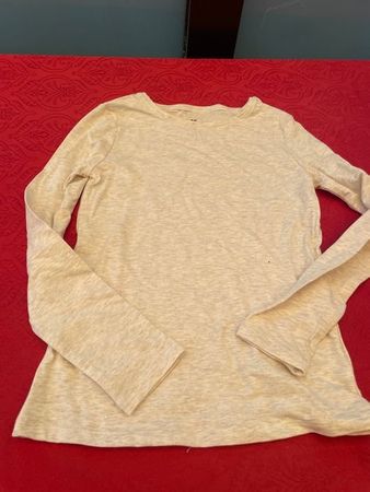 Mädchen langarm Shirt Pullover hell grau 134/140
