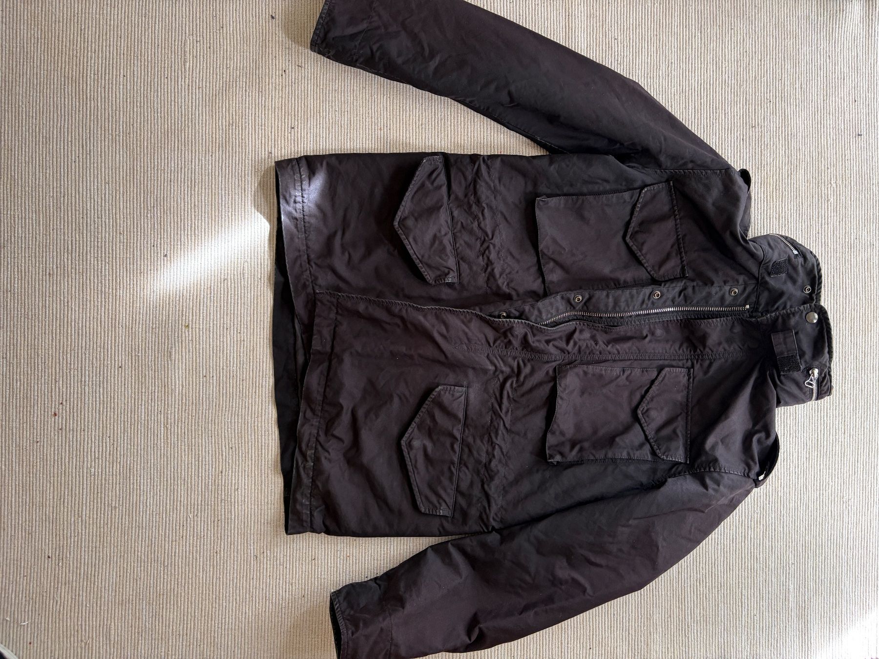 Arket Jacken: Arket shell jacket sz. m – Gebraucht aus Zürich von leo_bg8x
