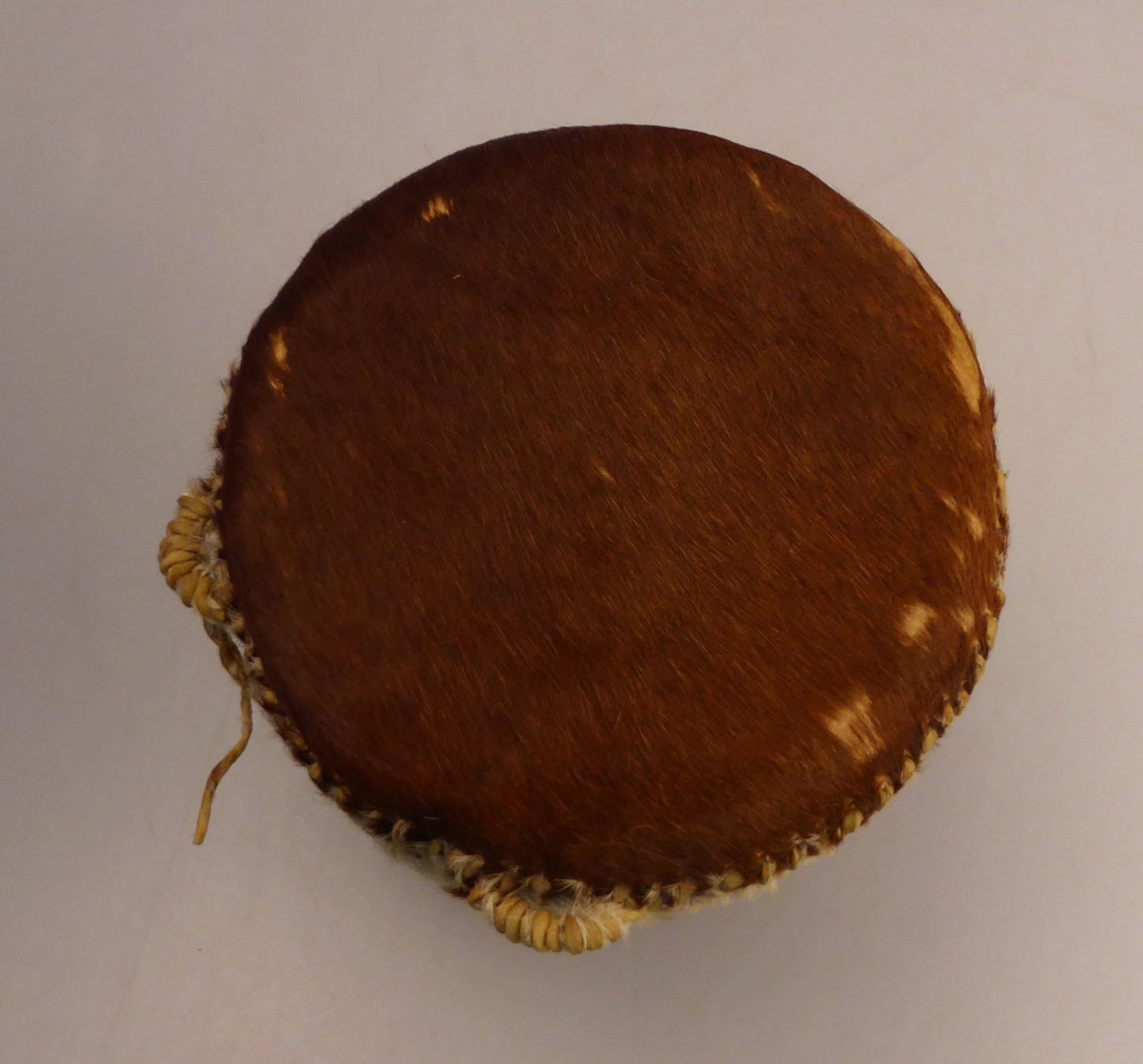 Strumenti musicali: Traditionelle Handtrommel mit Naturfell – Usato da Volketswil venduto da brockipfannenstil 1