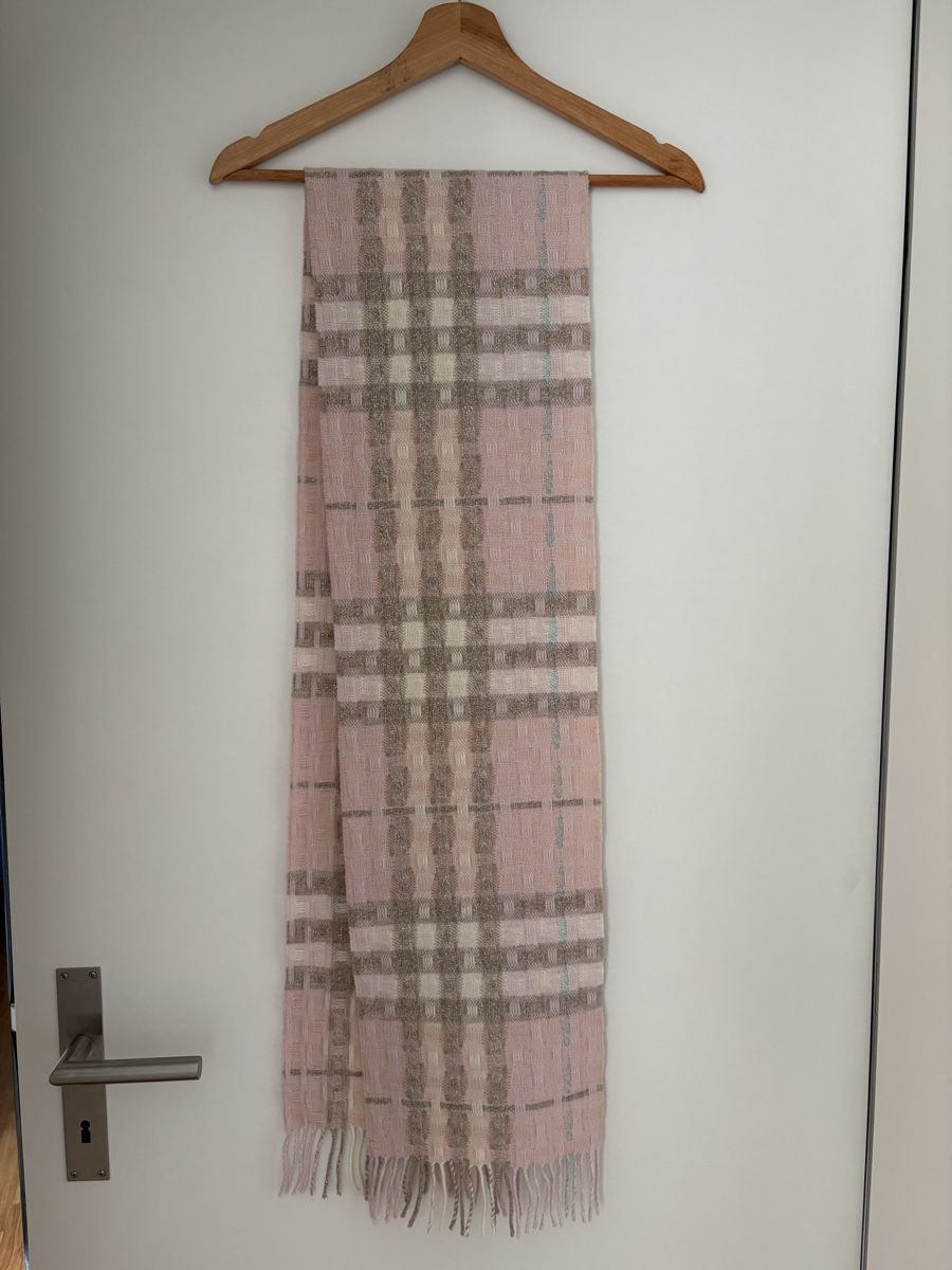 Burberry Foulards, Tücher & Schals: Burberry Schal – Gebraucht aus Rotkreuz von Vintage_lover1 1