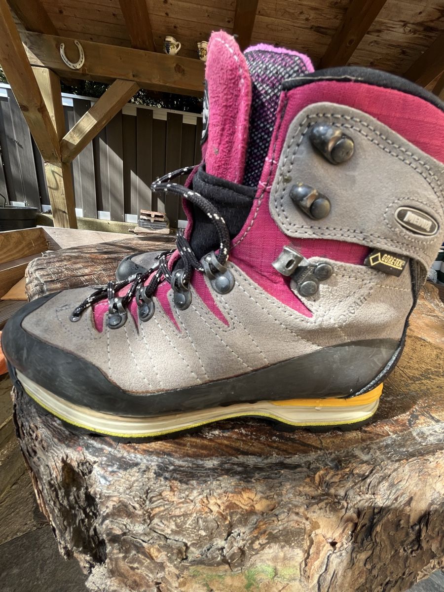 Meindl Damenschuhe: Bergschuh Meindl Damen – Gebraucht aus Pfäffikon SZ von reg_zqg6 1