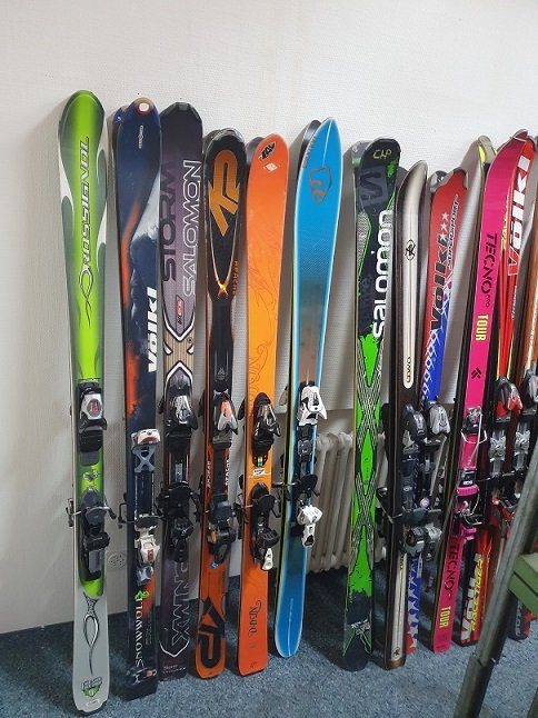 Sci: 38 Paar Ski im Paket – Usato da Grabs venduto da VUK10 4