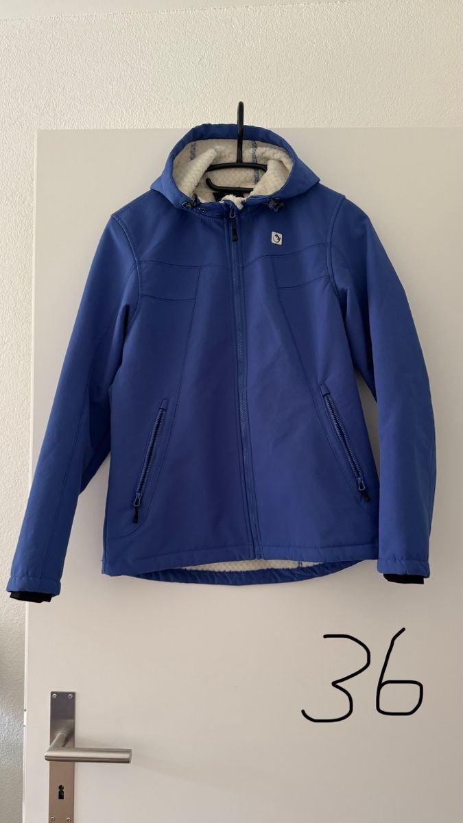 Trevolution Giacche: Softshell Jacke Damen Grösse 36, Blau, Trevolution – Usato da Köniz venduto da blacksofa