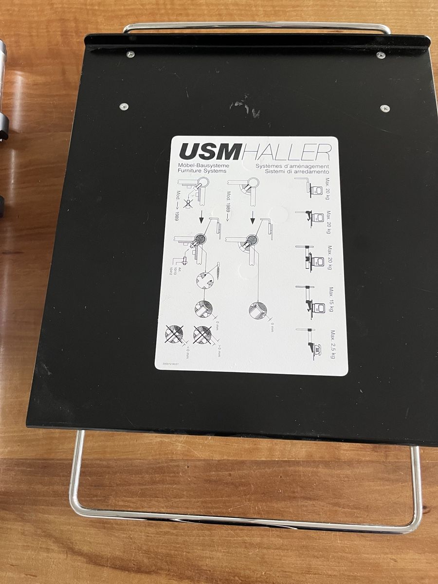 Sonstige Dekorationen & Accessoires: USM Haller Piètement de table chromé d'occasion – Gebraucht aus Ligerz von SparkleX