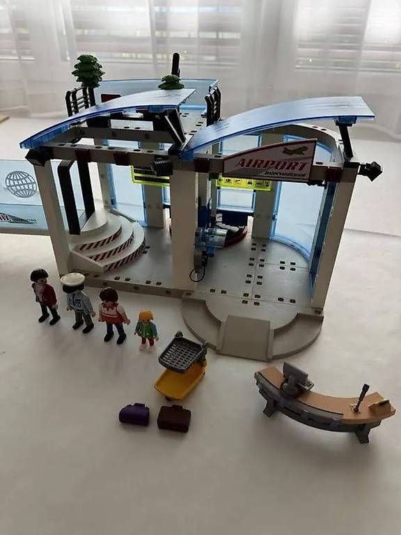 Giocattoli: Playmobil Flughafen  – Usato da Sarnen venduto da Sejosa15 1