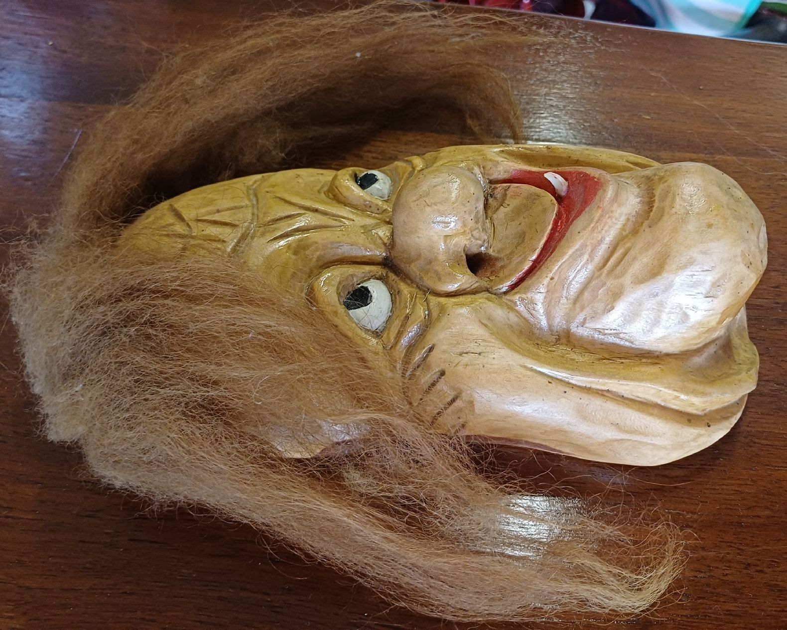 Maschere: Holzmaske schnitzerei aus Holz – Usato da Merenschwand venduto da Brockinell 1