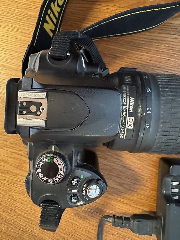 Nikon Fotocamera: Nikon D60 DSLR Spiegelreflexkamera mit Objektiv – Usato da Aetingen venduto da audrey_cosmopolitan 1