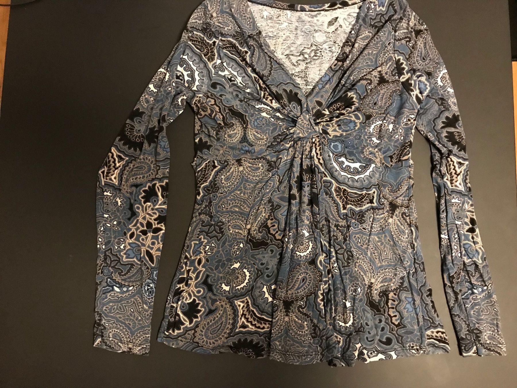 Maglioni & Felpe: blauer, leichter Pullover mit orientalischem Muster – Usato da Freudwil venduto da Feenland2010 1