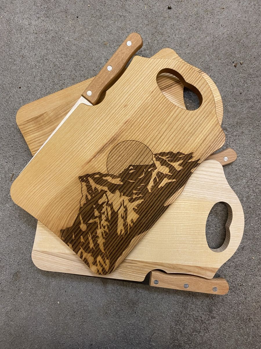 Elettrodomestici da cucina: Holzschneidebrett mit Messer – Nuovo (secondo la descrizione) da Sursee venduto da carole_eltschinger 3