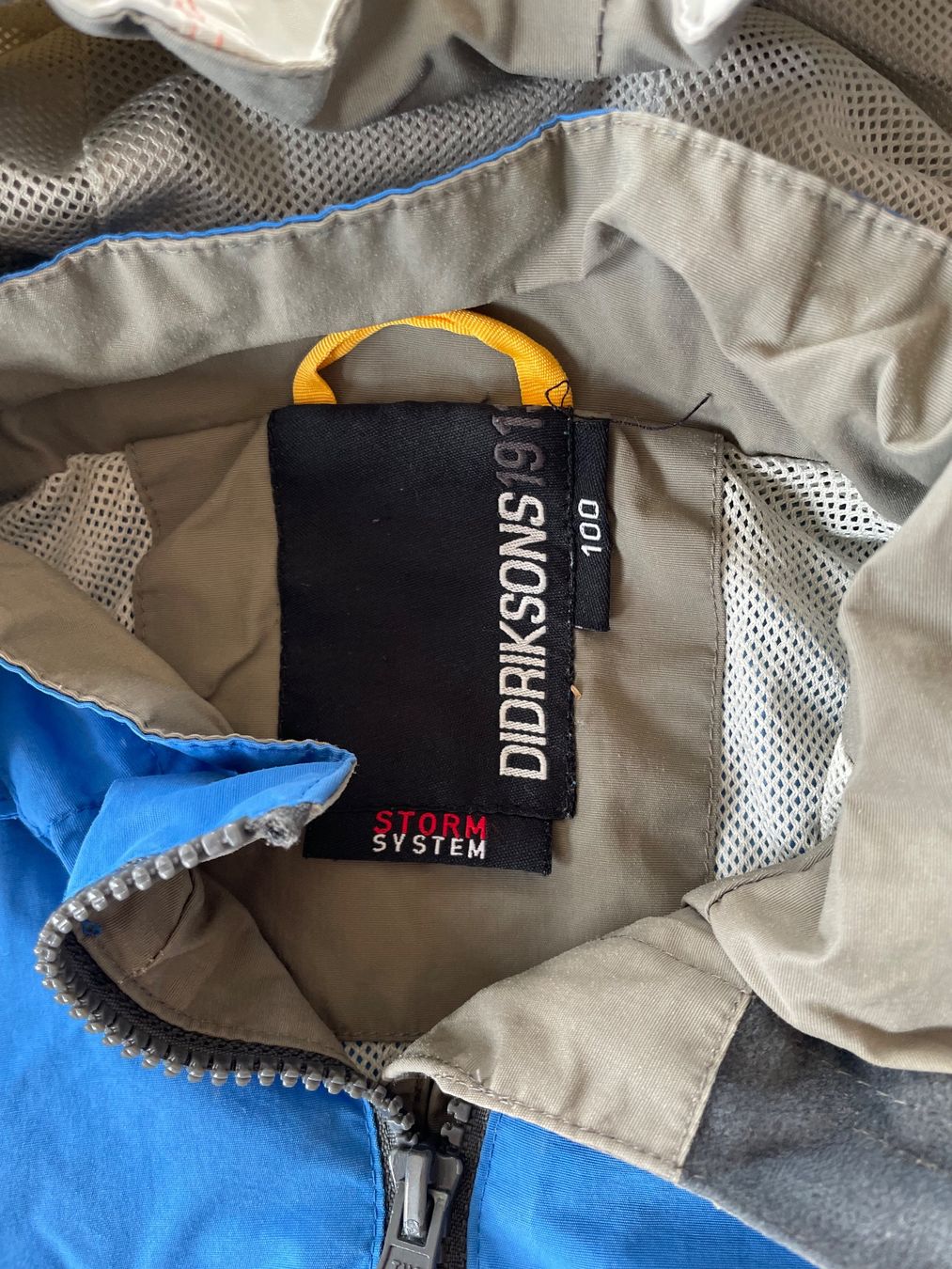 Didriksons Jacken & Mäntel: Didriksons Regenjacke 100 – Gebraucht aus Neukirch an der Thur von bee88 1