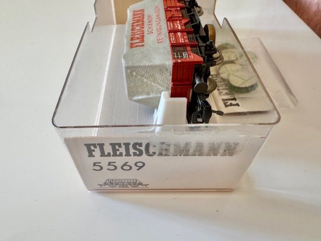 Fleischmann Modellini di ferrovie: Sammlung Güterwagen, Fleichmann Spur HO – Usato da Clarens venduto da toutrouge 9