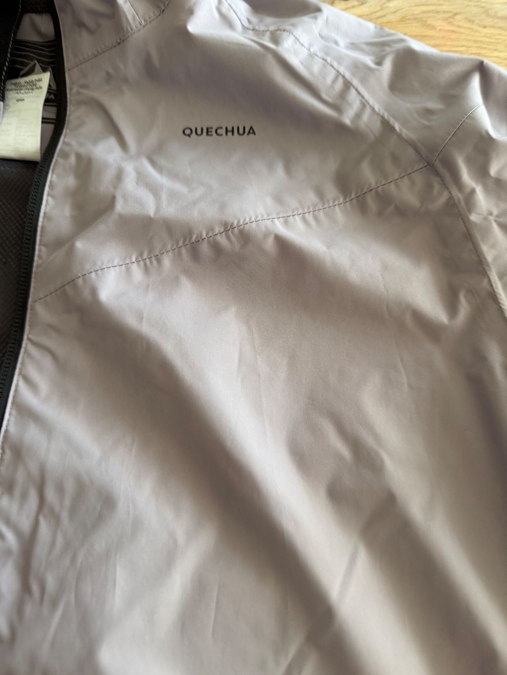 Decathlon Jacken: Regen Jacke – Neu (gemäss Beschreibung) aus Rapperswil BE von aro_66tx 1