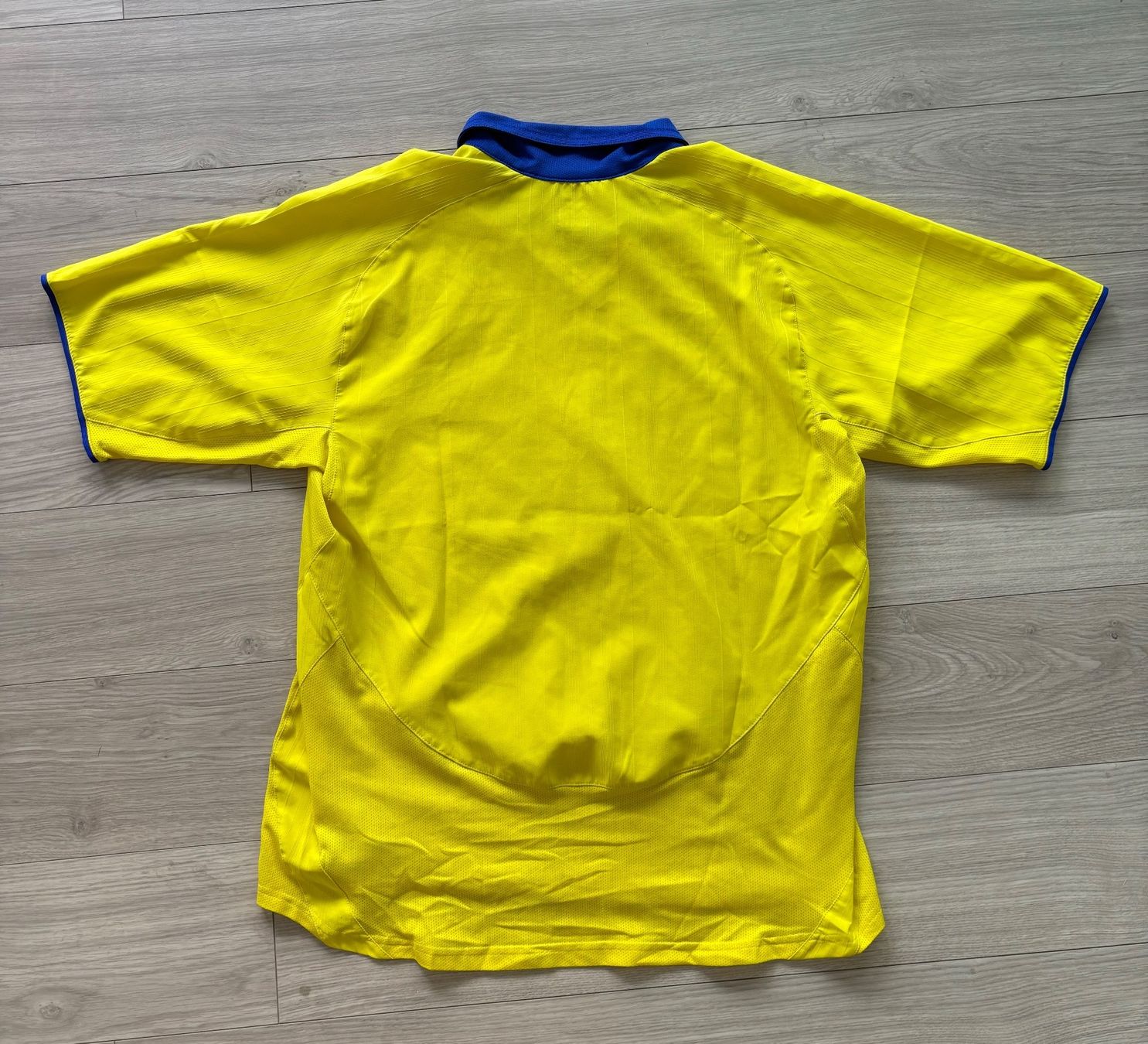 Nike T-shirt: 2003-04 Arsenal away shirt – Usato da Castione venduto da REER 1