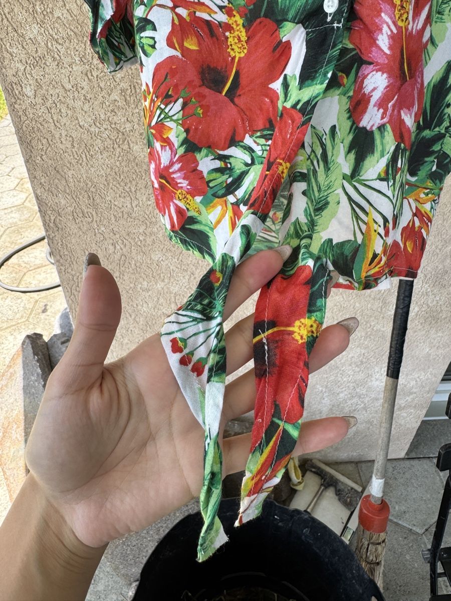 Guess Blusen: GUESS Sommer Bluse, tropisch Muster, Gr. XS – Neu (gemäss Beschreibung) aus Bremgarten AG von val_ch 1