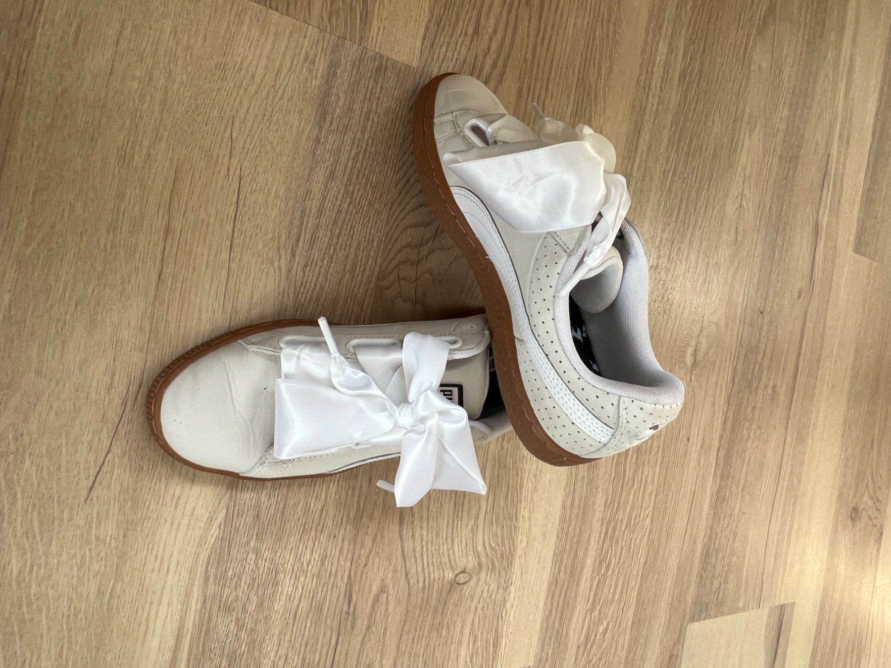Puma Scarpe da donna: Puma Sneaker  Basket weiss Gr. 37.5 – Nuovo (secondo la descrizione) da Safnern venduto da Sbinchen 1