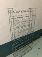 Étagère métallique pour 72 bouteilles