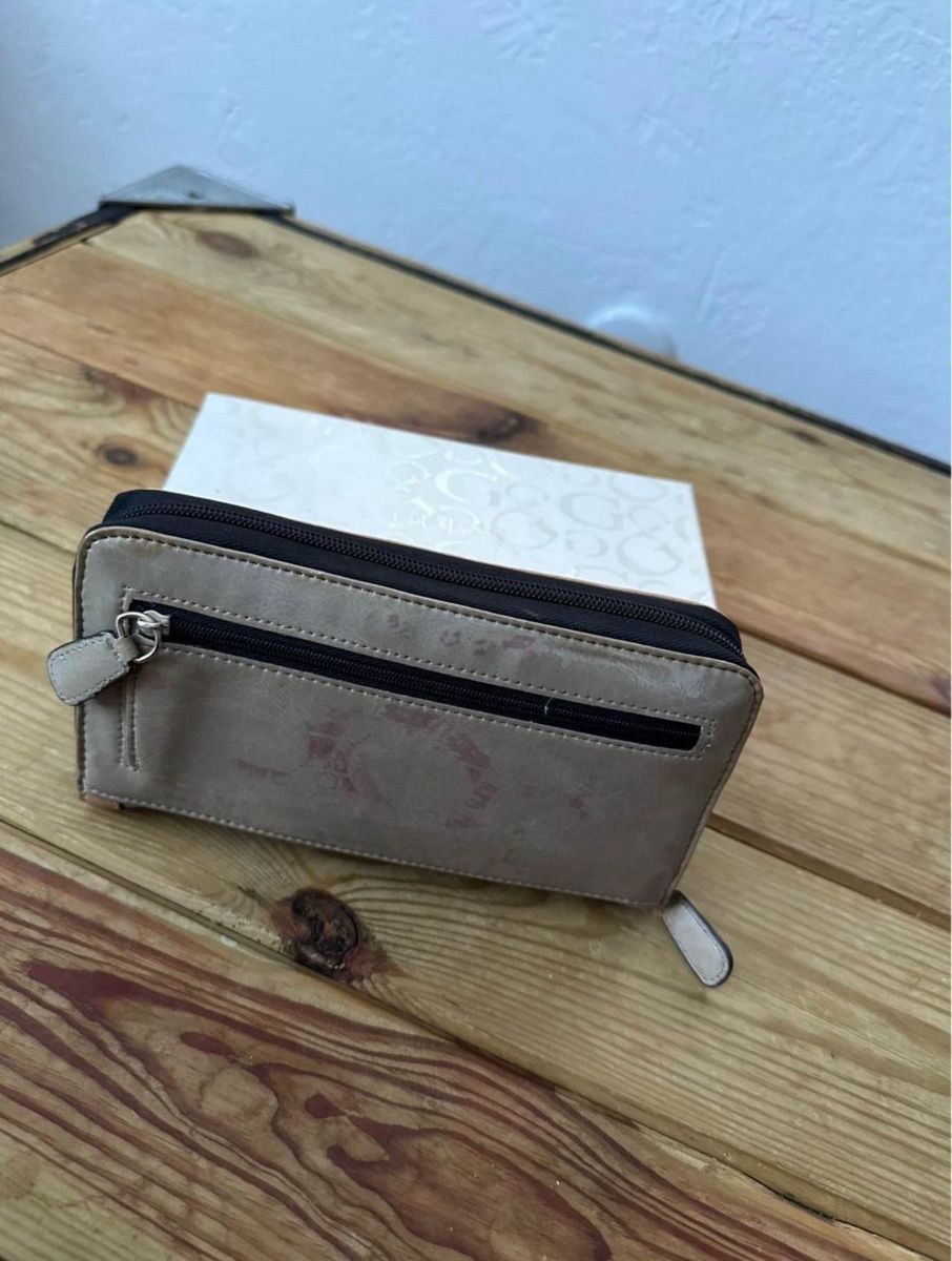 Guess Portemonnaie: Porte-monnaie Guess – Gebraucht aus Nuvilly von smi_6qtk 1