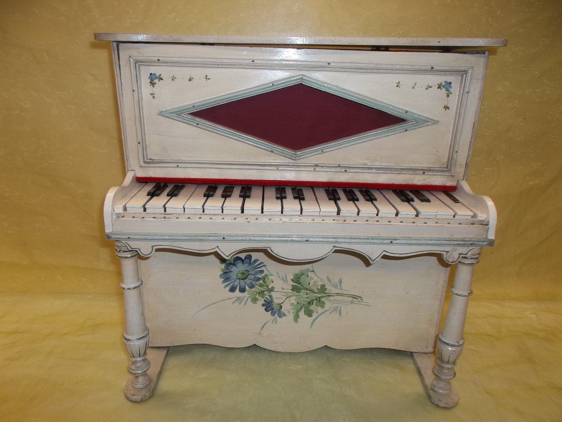 Strumenti musicali: Piano El piccolo – Usato da Jegenstorf venduto da Oktavio