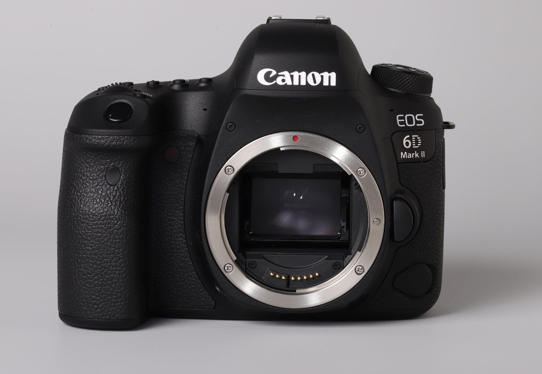 Canon Fotocamera: Canon 6 D Mark2 Vollformatkamera – Usato da Basel venduto da mai_qzm2