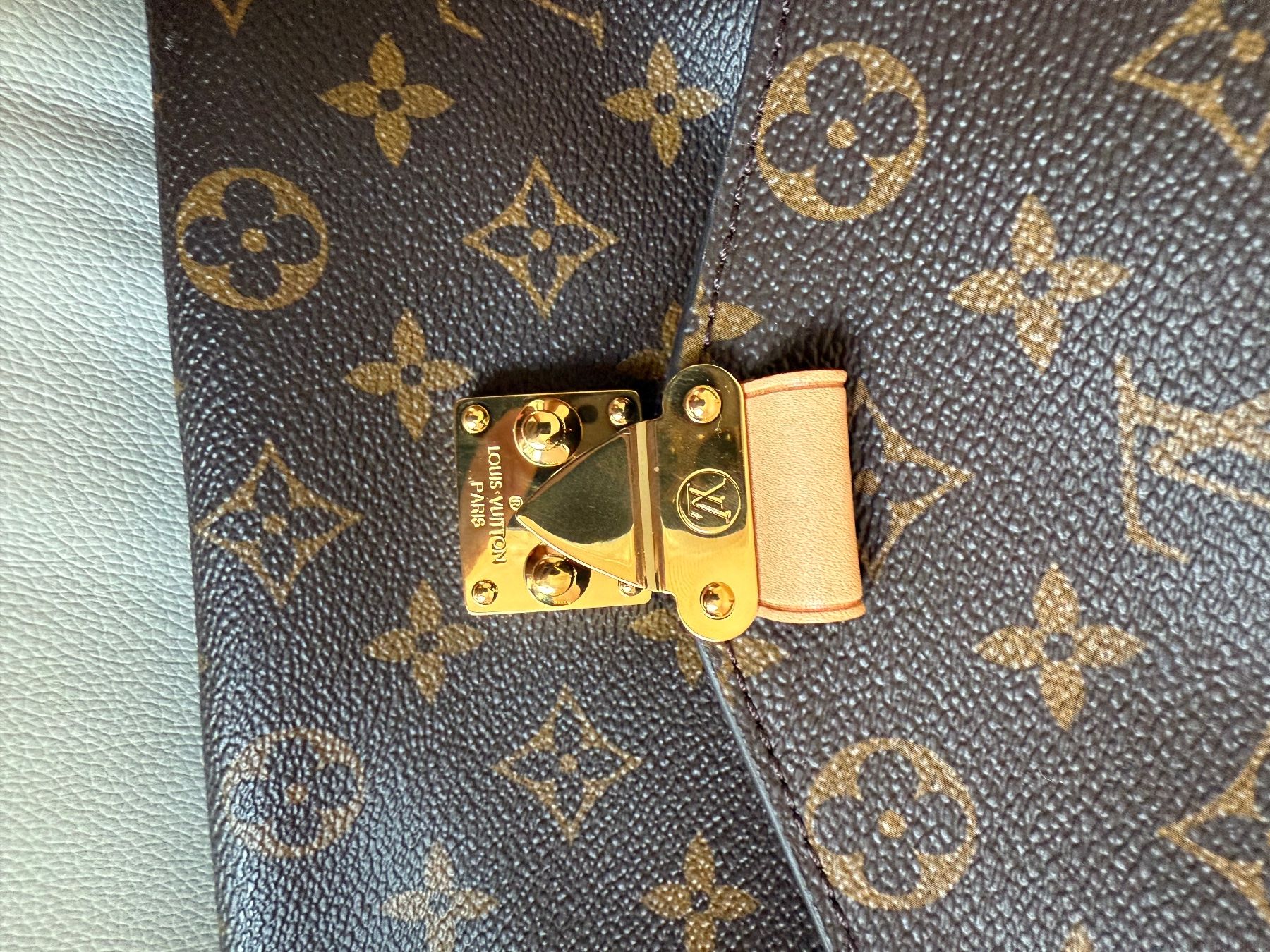 Louis Vuitton Borse da donna: LOUIS VUITTON METIS Bag – Nuovo (secondo la descrizione) da Zollikon venduto da sba_5tf2 6