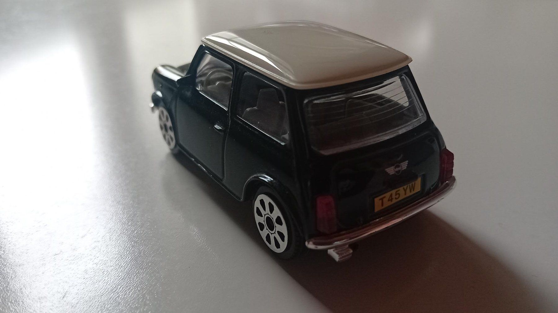 Bburago Modellini d'auto: Mini Cooper 1:43 Bburago – Nuovo (secondo la descrizione) da Salez venduto da Robe12 2