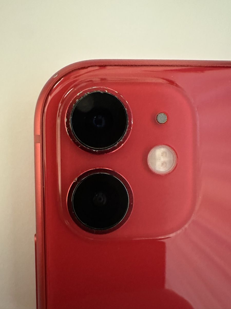 Apple Telefoni cellulari / Smartphones: iPhone 11, 128GB, Rot – Usato da Zürich venduto da Ale-061106 2