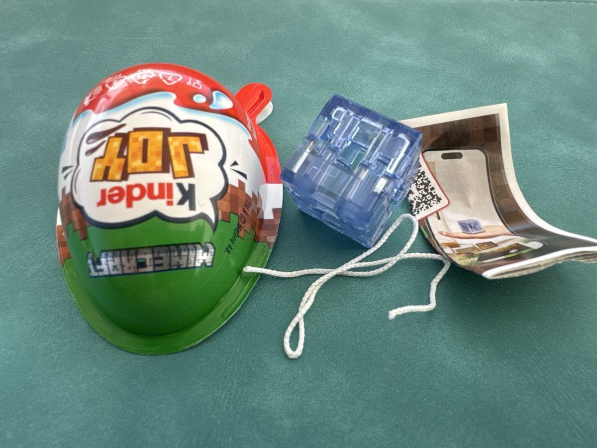 Figuren: Eis Block "ohne Kinderjoyschale" – Neu und originalverpackt aus Giffers von cam_mb92