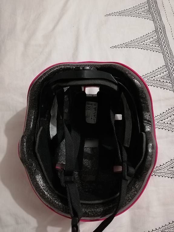Helme: Casco bici bambina  – Gebraucht aus Bellinzona von lus_lyb5