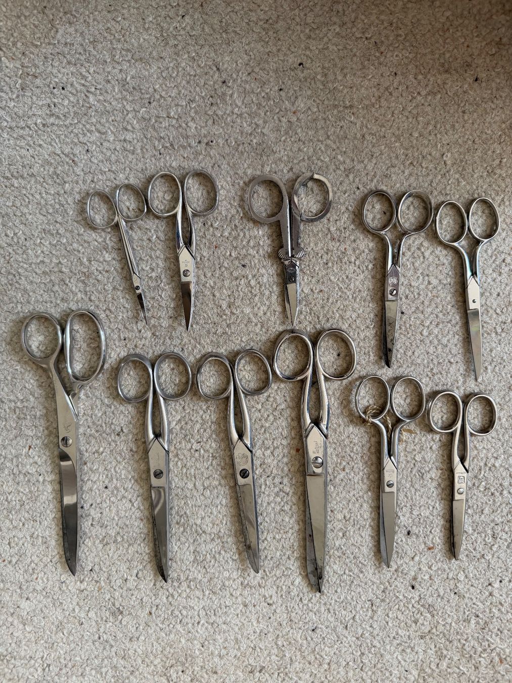 Tous les outils: 11 alte Scheren , Metall – D'occasion à Jona par Jancy60