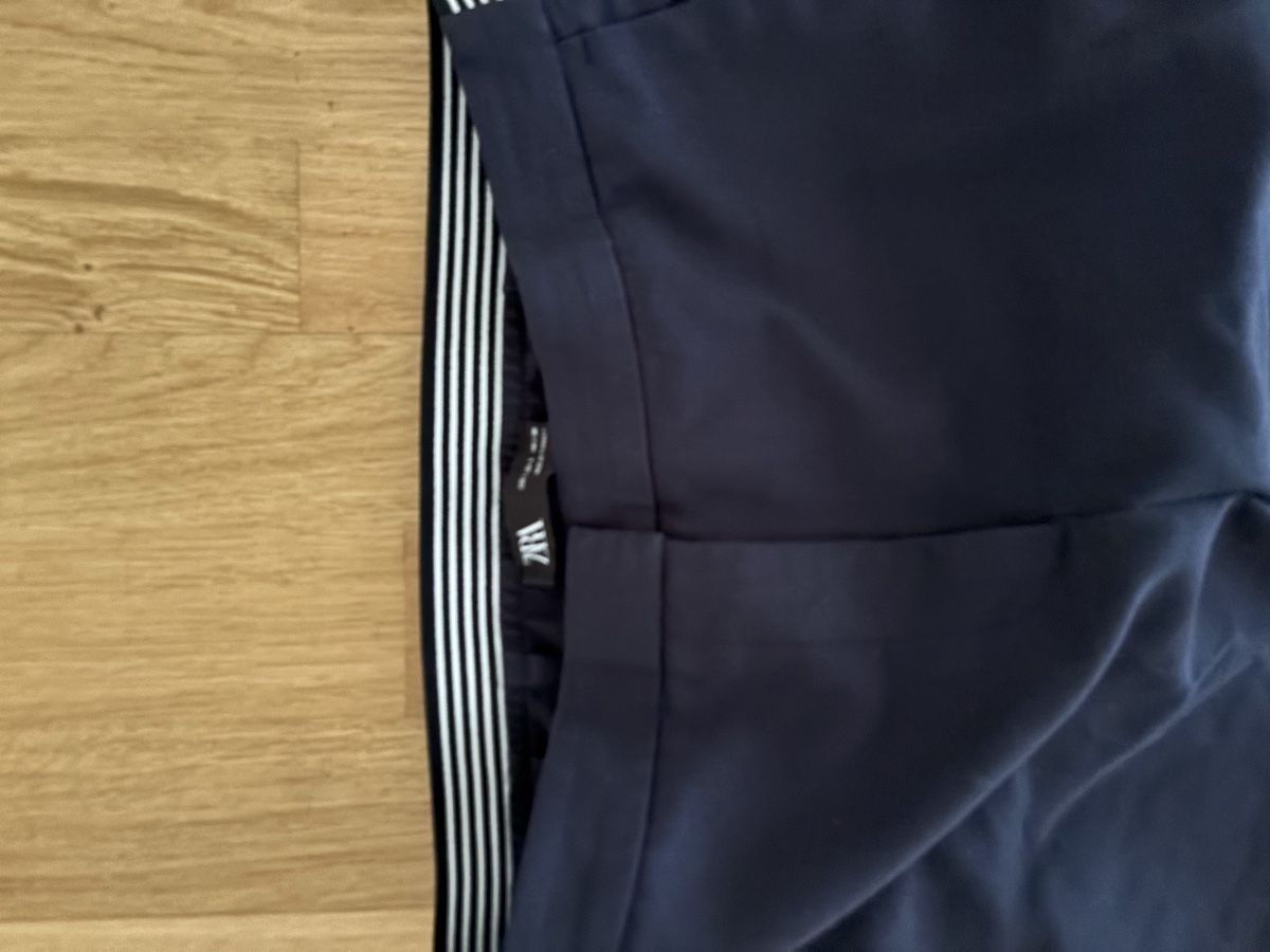 Zara Pantaloni: ZARA, Gr. M-L, Dunkelblau – Nuovo (secondo la descrizione) da Allenwinden venduto da clamel 2