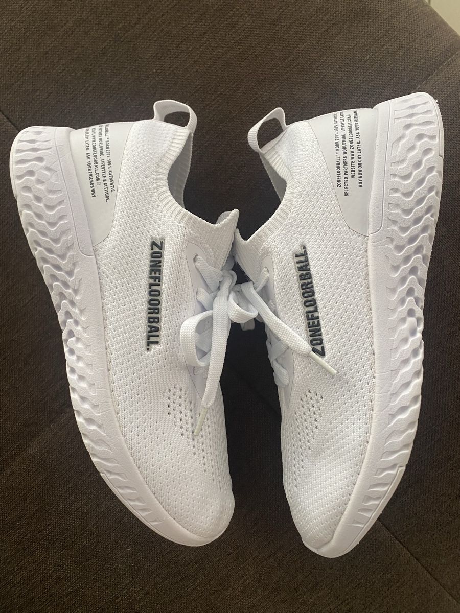 Scarpe da uomo: Sneaker ZONE FLOORBALL Trainer weiss, Gr. 38 – Usato da Domat/Ems venduto da Furreri 1