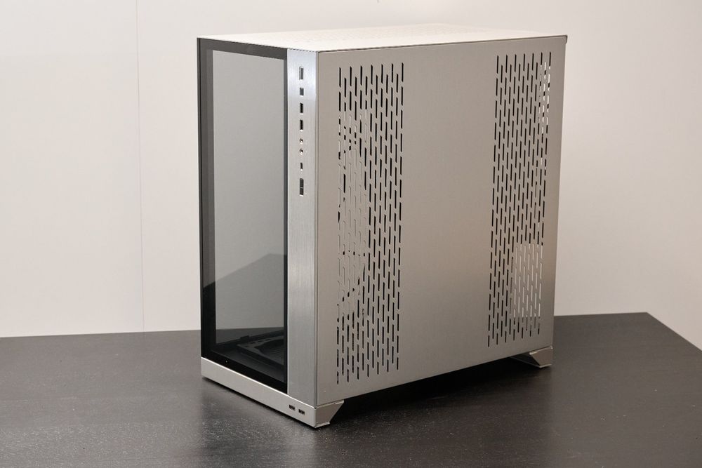 Lian Li O11 Dynamic Midi Tower, Tempered Glass - White