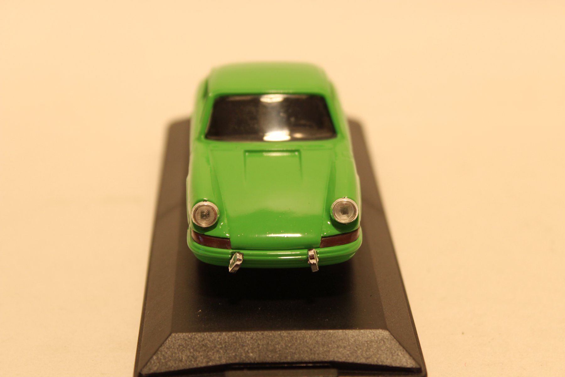 Porsche Modellini d'auto: Modellauto - Porsche 911 hellgrün, 1 : 43 – Nuovo (secondo la descrizione) da Fehraltorf venduto da haefens 3