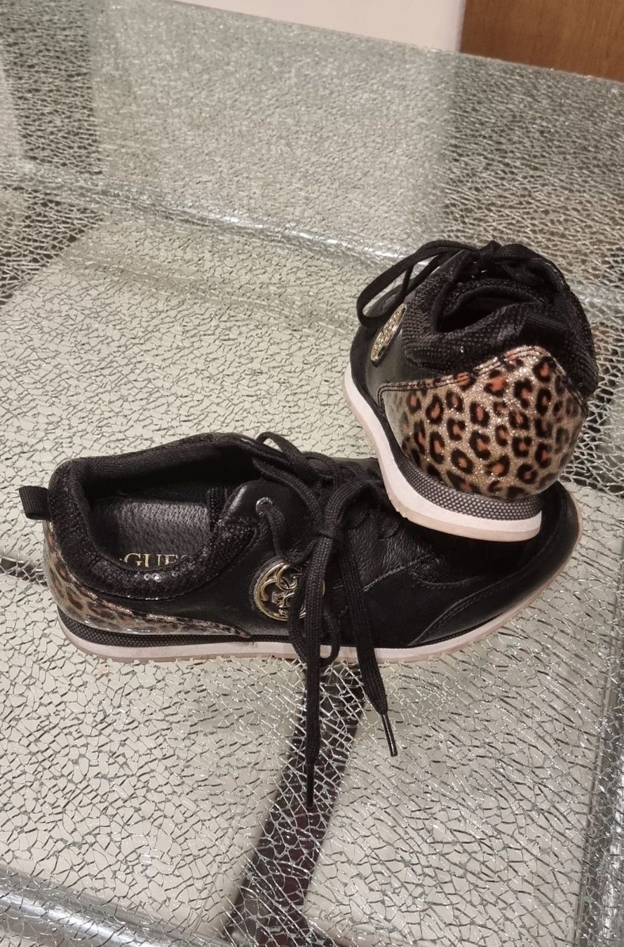 Guess Chaussures femmes: Guess Gr. 39 – D'occasion à Luzern par Edii025 2