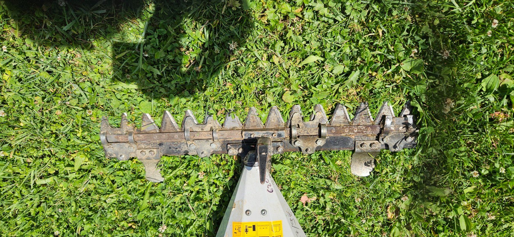 Tutte le macchine: Motor Balkenmäher Zapfwelle Vorne plus Hackansatz – Difettoso da Safenwil venduto da Bake 1