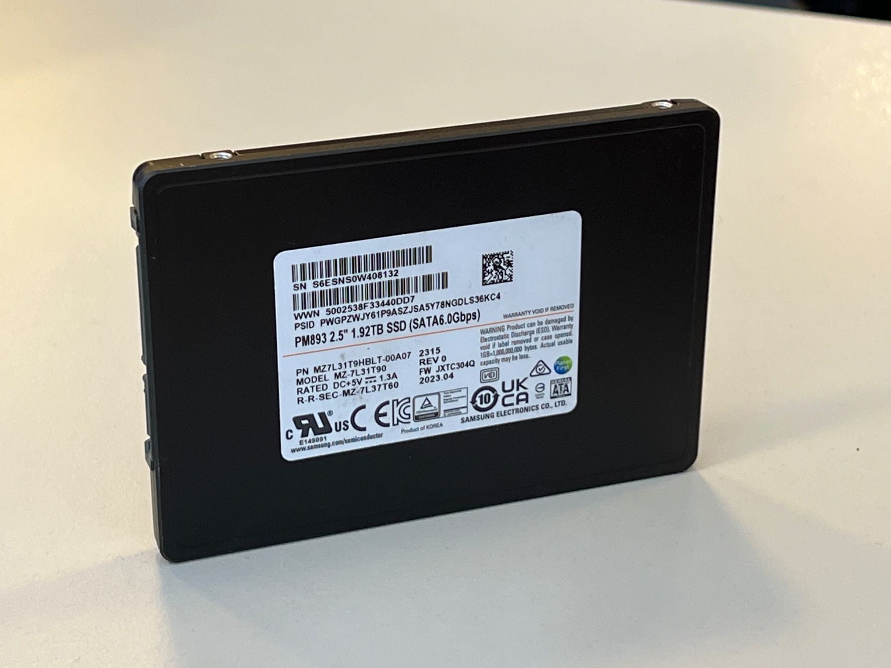 Samsung Dischi rigidi: Samsung PM893 1.92TB Enterprise SATA SSD | NAS/Server – Usato da Martigny venduto da der_reisende