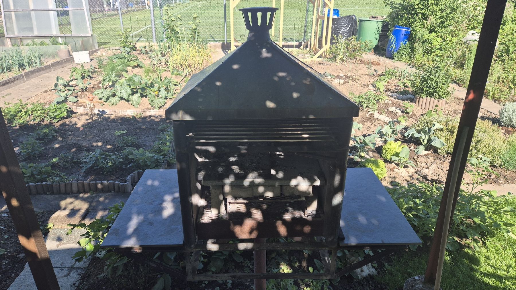 Griglie: Grill Unikat (selbergebaut) – Usato da Neftenbach venduto da Matterberg 3