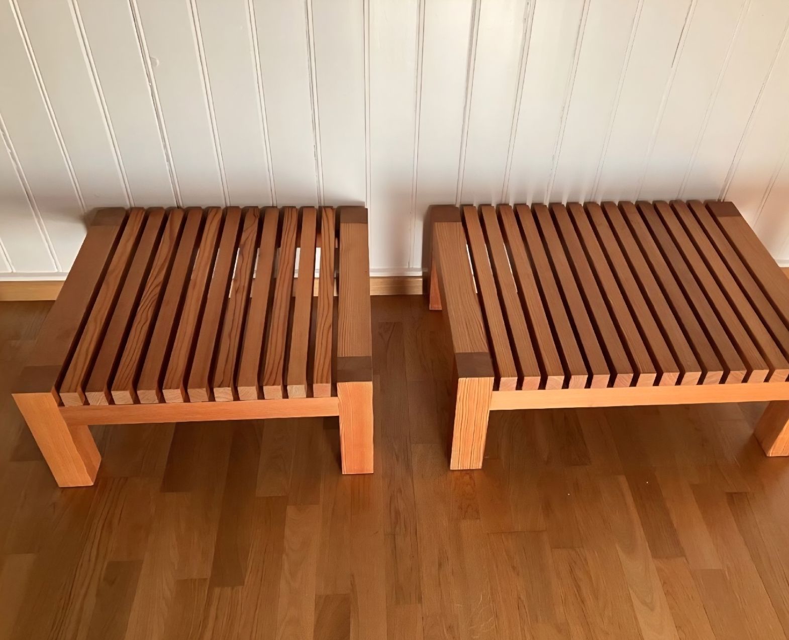 Panchine: Zwei massive Holztische – Usato da St. Gallen venduto da charly92