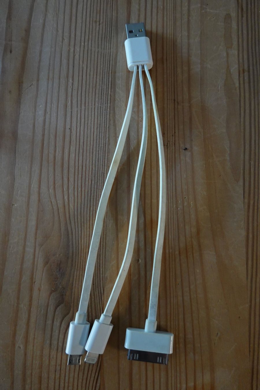 Cavi: 3 in 1 Ladekabel für verschiedene Geräte USB – Usato da Jona venduto da JOberg_25 4