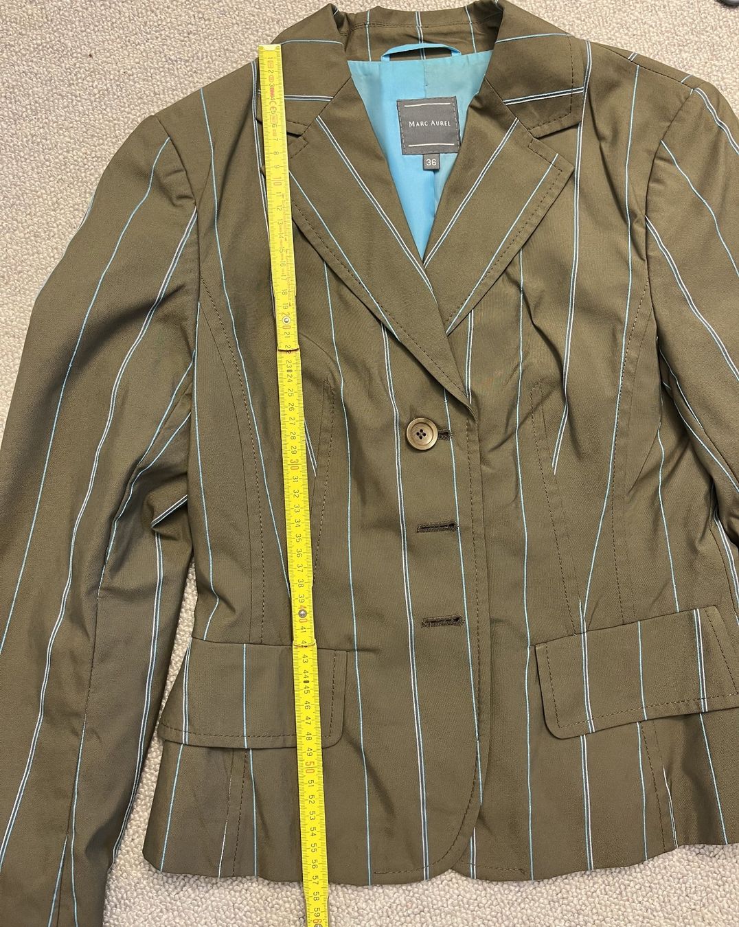 Giacche: Marc Aurel Blazer Jacke, hellblau gestreift, Gr. 36 – Usato da Affoltern am Albis venduto da Blackrhythm 8